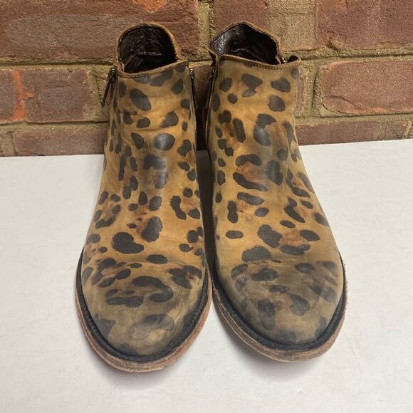 Liberty Black Cheetah Print Leather Bootie Size 9.5 - Picture 2 of 9